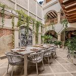 Casa IsaLuna: Oasis Privado de Lujo